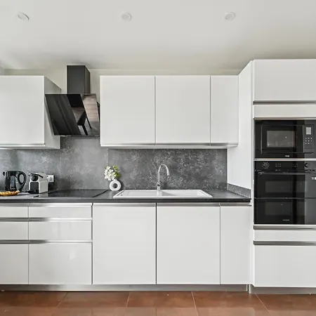 Montparnasse Appartement 4*